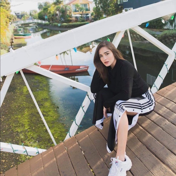 Hi I’m Sophia!!! Welcome💃 - Picture 3 of 4